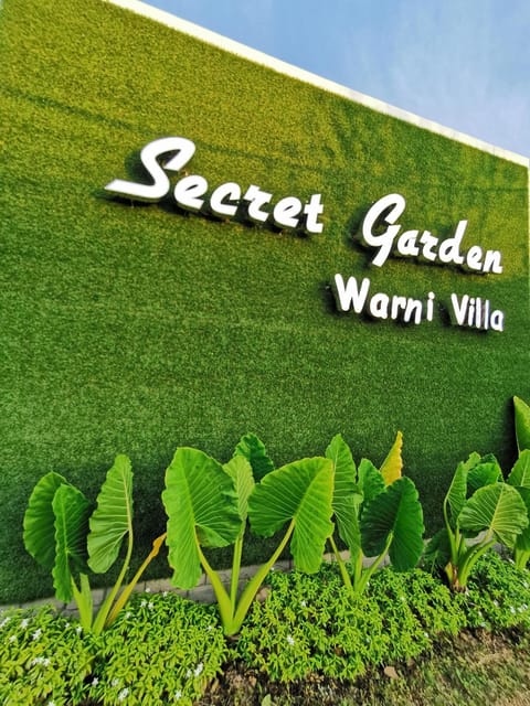 Secret Garden Warni Villa (MUAR) Bed and Breakfast in Johor