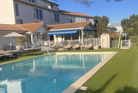 Pool view, Swimming pool