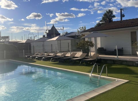 Pool view, Swimming pool