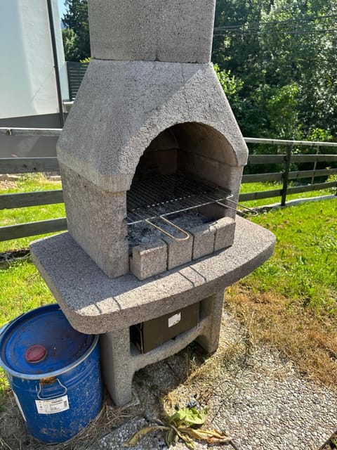 BBQ facilities, Garden