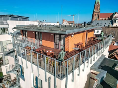 Property building, Day, View (from property/room), Balcony/Terrace, City view