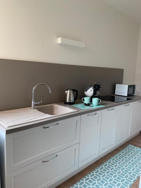 Coffee/tea facilities, Kitchen or kitchenette