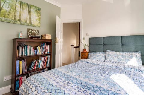 Lovely house (Ealing, London) Vacation rental in Southall