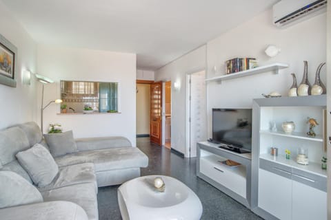 Sweet Holiday Place - Benalmadena Costa Apartment in Torremolinos