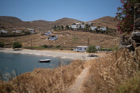 House by the sea House in Kea-Kythnos