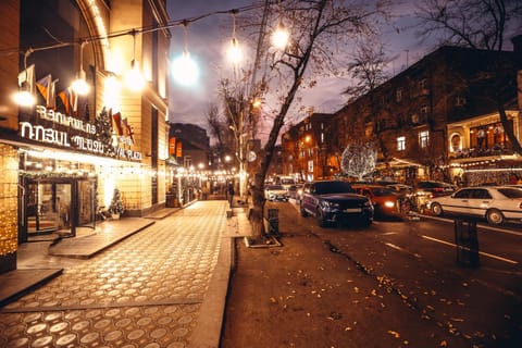 Property building, Facade/entrance, City view, Street view