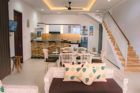 Adi's CoLiving Villa Hotel in Sukawati