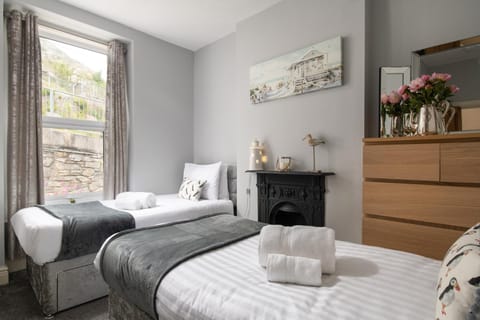 Beautiful Townhouse on The Great Orme, Llandudno PET FRIENDLY House in Llandudno