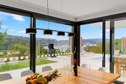 Patio, Natural landscape, Dining area, Sea view