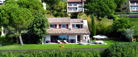 Sunset House with gorgeous view of the lake Villa in Montreux