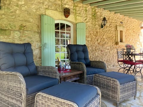 Le Petit Chateau - adults only property House in Le Bugue
