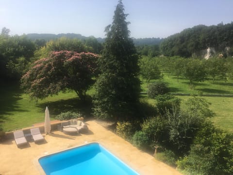 Le Petit Chateau - adults only property Haus in Le Bugue