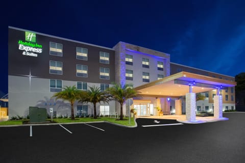 Holiday Inn Express & Suites - Deland South, an IHG Hotel Hotel in DeLand