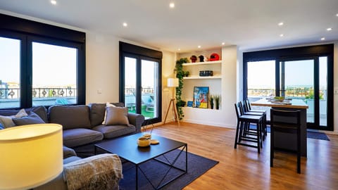 Living room, Dining area