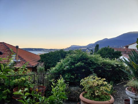 Neighbourhood, Natural landscape, Mountain view, Sea view