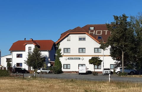 Hotel Lindenhof Alojamiento y desayuno in Rodgau