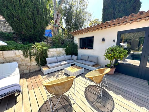 A Casa Bianca Bed and Breakfast in Saint Paul de Vence