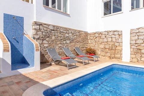 Villa James Heart of Village Ocean Views Pool Villa in Carvoeiro