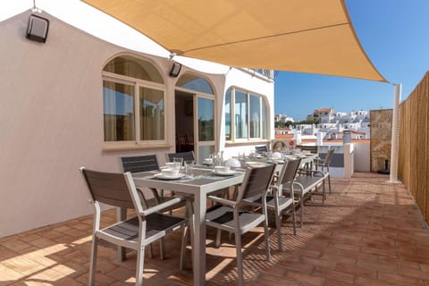 Villa James Heart of Village Ocean Views Pool Villa in Carvoeiro