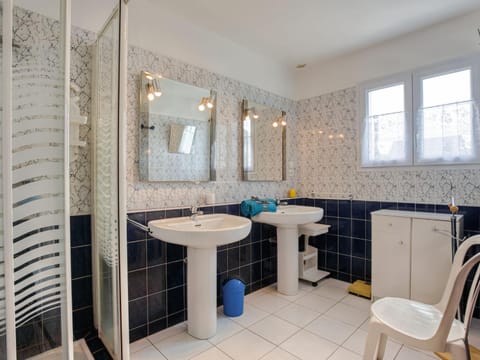 Holiday Home Ty Jeanne by Interhome House in Brittany