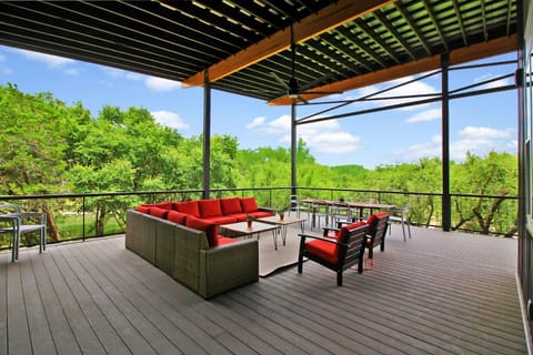 River Road Retreat House in Wimberley