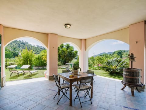 Holiday Home Casa Melograno by Interhome House in Sestri Levante