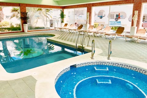 Marbella Pool & Whirlpool Sauna Resort - Happy Rentals Casa in Marbella