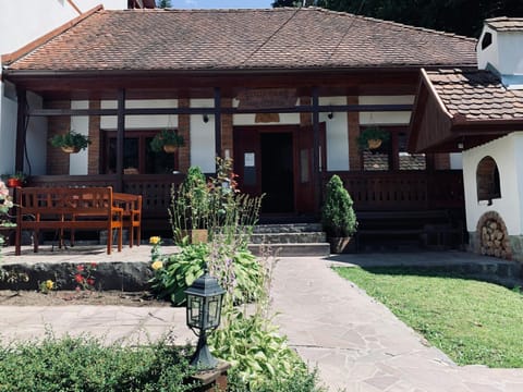 Székely Fogadó - Hanul Secuiesc Bed and Breakfast in Brașov County