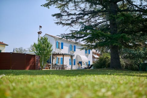 Cà del Mar rustico a Jesolo con giardino e piscina privati ad uso esclusivo # Haus in Jesolo