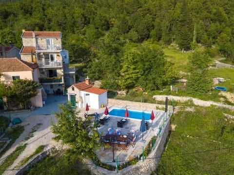 Villa in Tu epi with Private Swimming Pool Chalet in Tučepi
