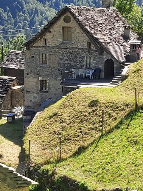 Tepilanti House in Canton of Ticino