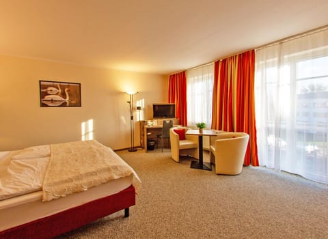 Hotel Zur Sonne Bed and Breakfast in Waren