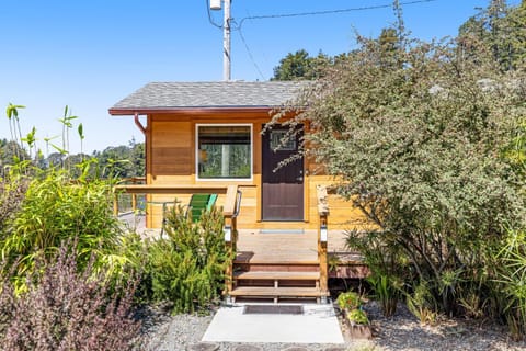 High Tor House and Cottage House in Sonoma County