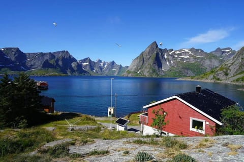 Property building, Nearby landmark, Natural landscape, Mountain view, Sea view