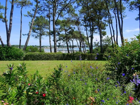 La Trinité-sur-Mer : Appartement 3 pièces, 73m² avec Wifi et Parking - FR-1-477-173 Apartment in Carnac