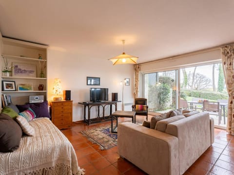 La Trinité-sur-Mer : Appartement 3 pièces, 73m² avec Wifi et Parking - FR-1-477-173 Apartment in Carnac