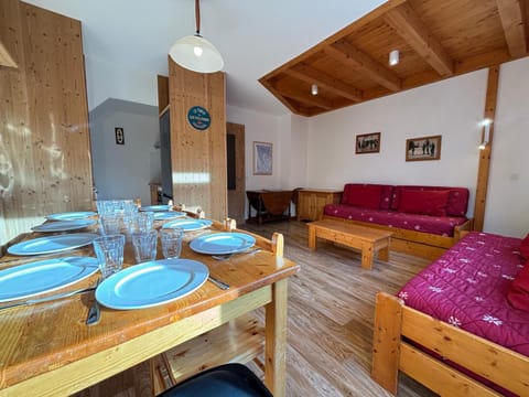 Résidence Saboia B57 Clés Blanches Courchevel Apartment in Les Allues