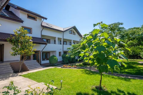 Property building, Garden