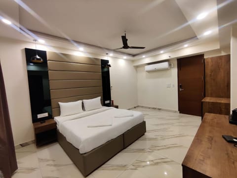 PK Boutique Hotel Hotel in Noida