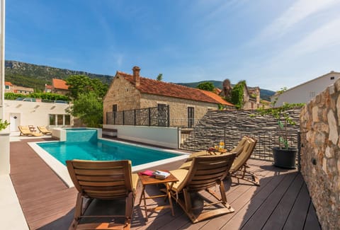 Pool view, Swimming pool, sunbed