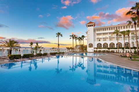 Property building, Bird's eye view, Swimming pool