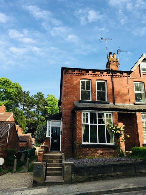 Property building, Street view