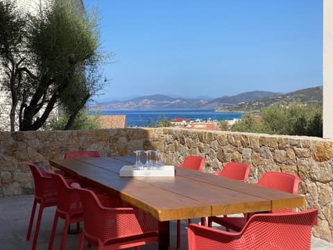 Day, Natural landscape, View (from property/room), Balcony/Terrace, Dining area, Sea view