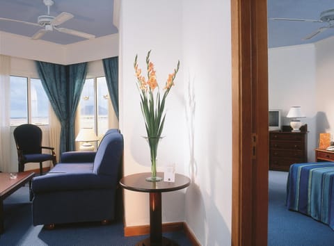 Hotel Riu Oliva Beach Resort - All Inclusive Hotel in Maxorata