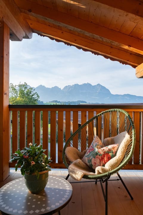 Mountain Vista - Bio Yoga Hof Apartment in Kitzbuhel
