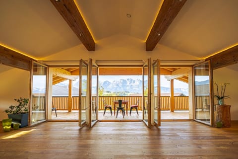 Mountain Vista - Bio Yoga Hof Apartment in Kitzbuhel