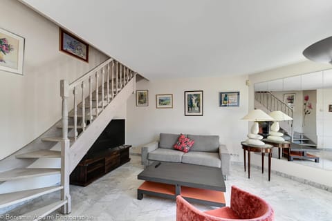 Le Thélème - Duplex apartment in Annecy balcony & parking 800m from the la Apartment in Annecy