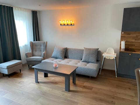 City Apartments, Outlet 100 Meter Apartment in Metzingen