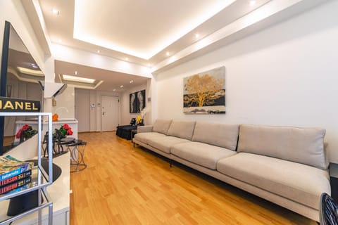 D9 center of Glyfada Apartment in South Athens