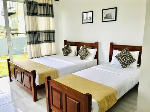Ivy Bungalow Bed and Breakfast in Nuwara Eliya